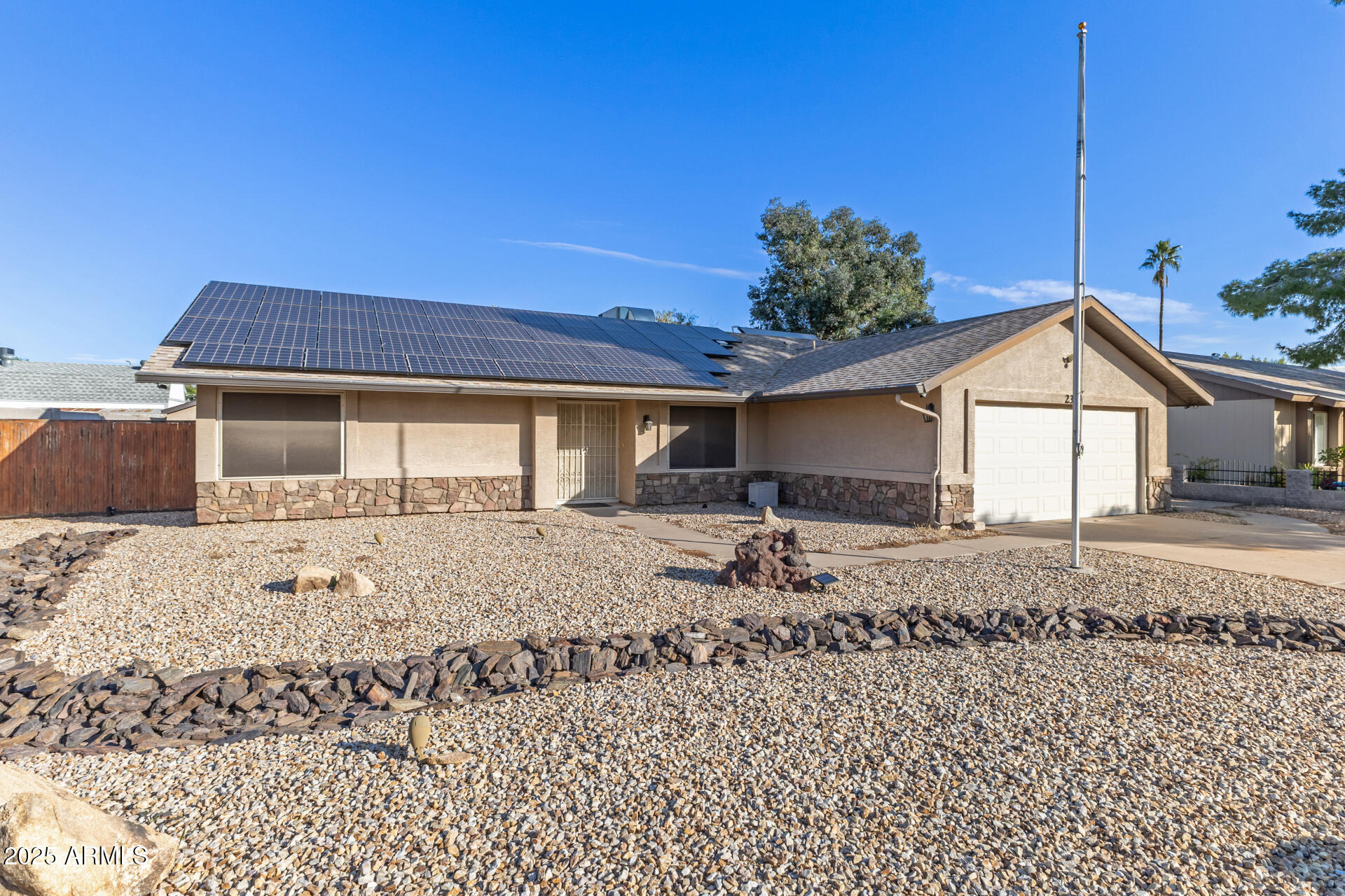 2338 W MONTE CRISTO Avenue