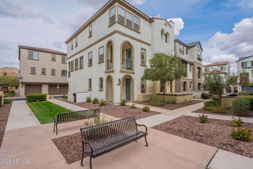 Photo of 1741 E Chelsea Lane, Gilbert, AZ 85295 (MLS # 6911229)