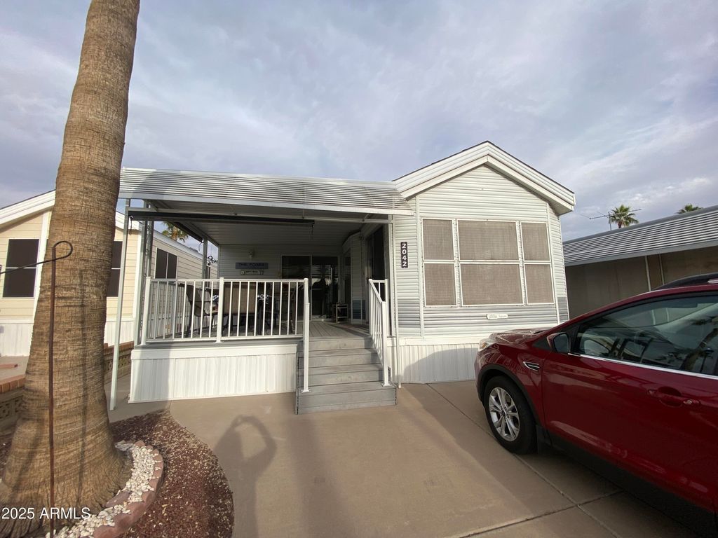 Photo of 2042 S Ute Drive #42, Apache Junction, AZ 85119 (MLS # 6811057)