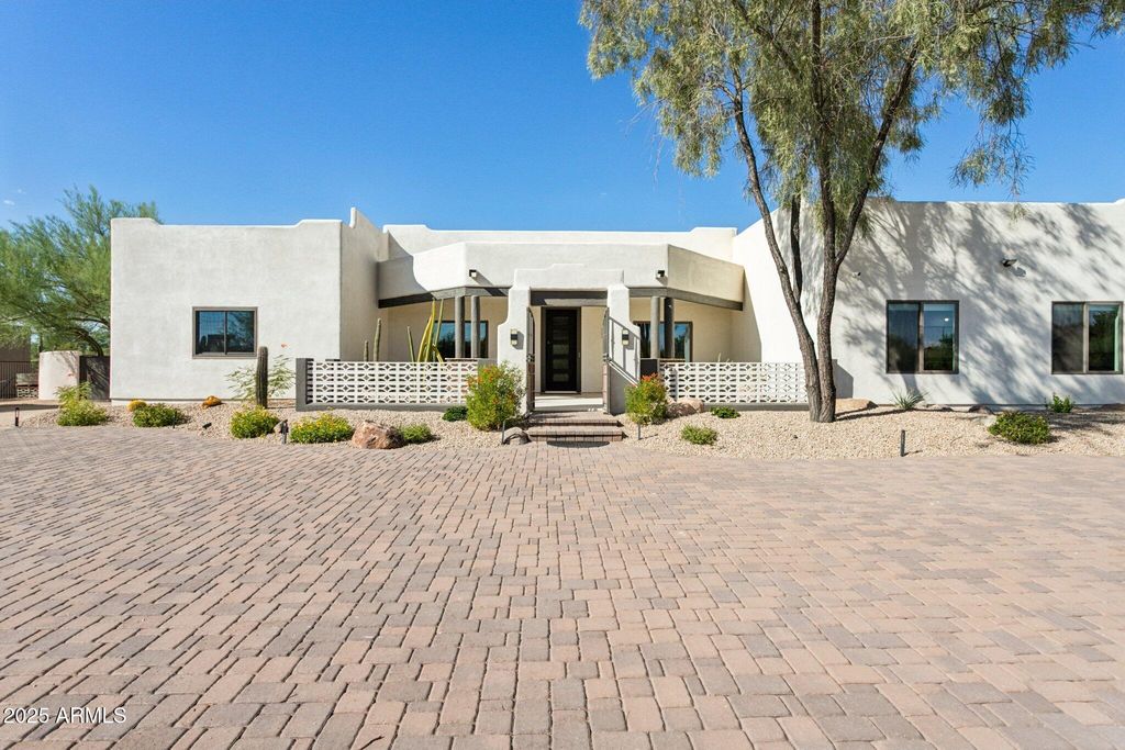 Photo of 30506 N 60th Street, Cave Creek, AZ 85331 (MLS # 6921937)