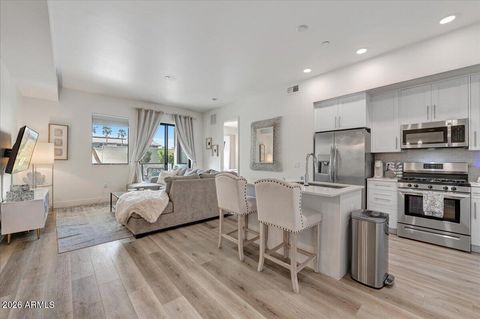 Photo of 7300 E Earll Drive #1013, Scottsdale, AZ 85251 (MLS # 6997259)