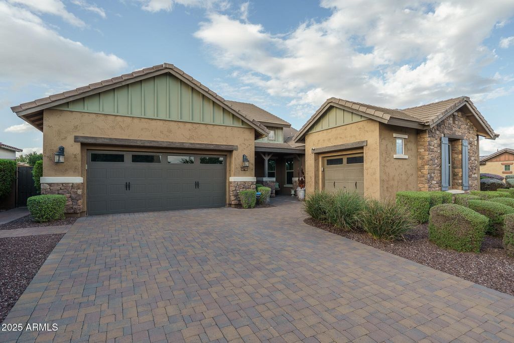 Photo of 20526 W Ridge Road, Buckeye, AZ 85396 (MLS # 6933970)