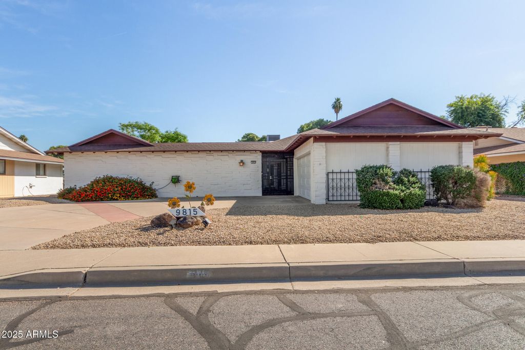 Photo of 9815 N 103rd Avenue, Sun City, AZ 85351 (MLS # 6947480)