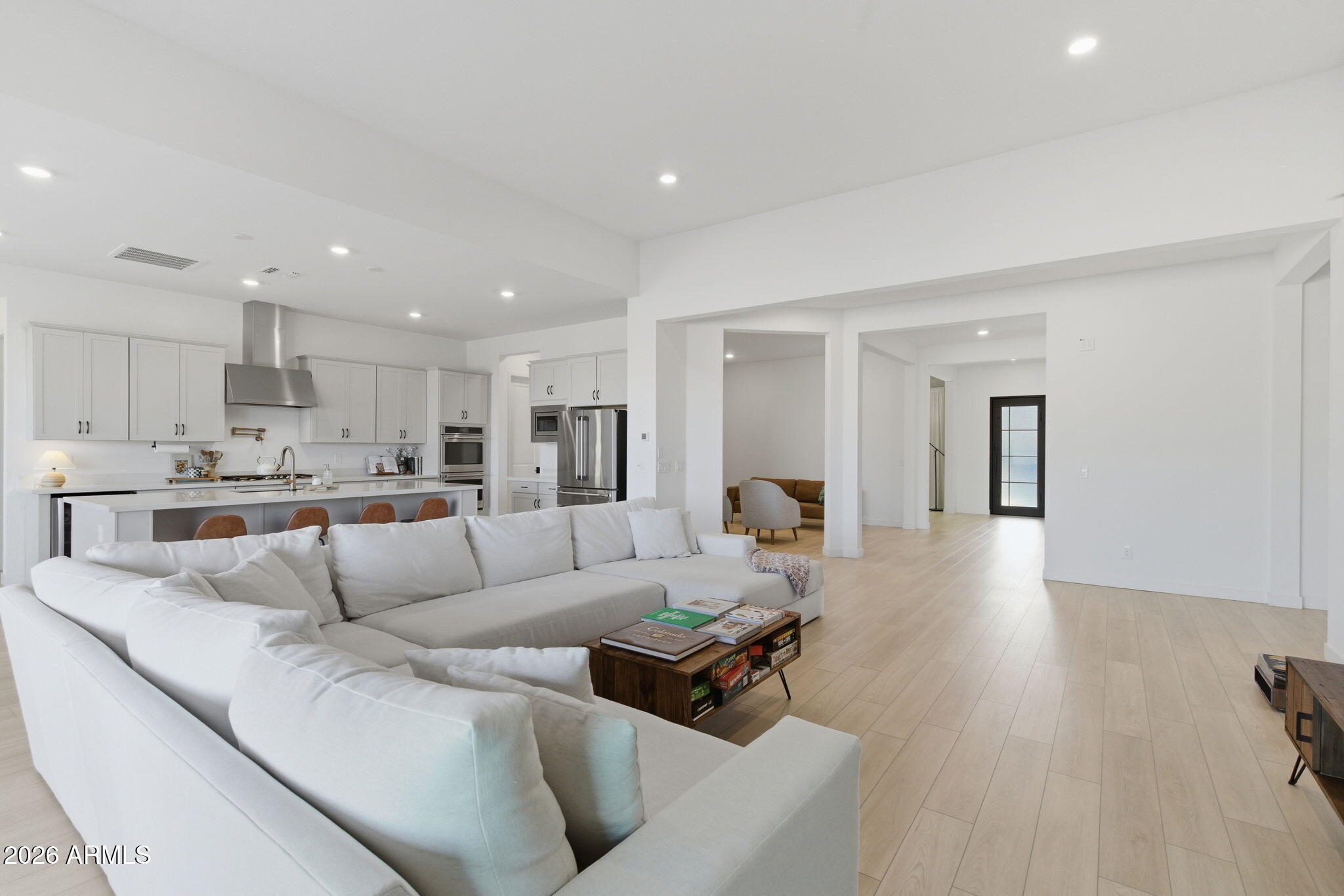 WHISPERING HILLS - Residential