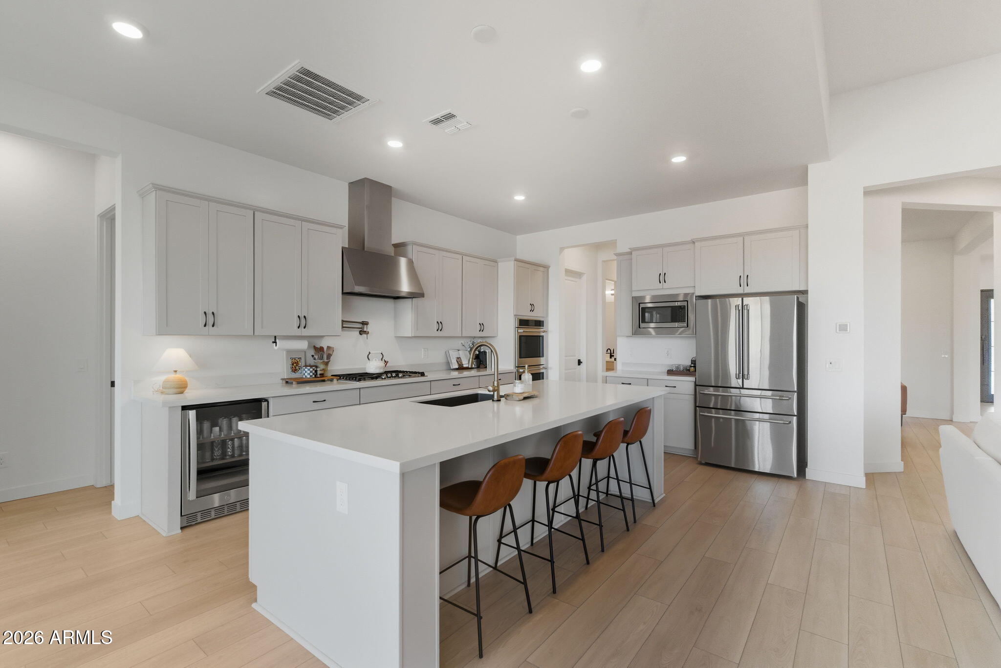 WHISPERING HILLS - Residential