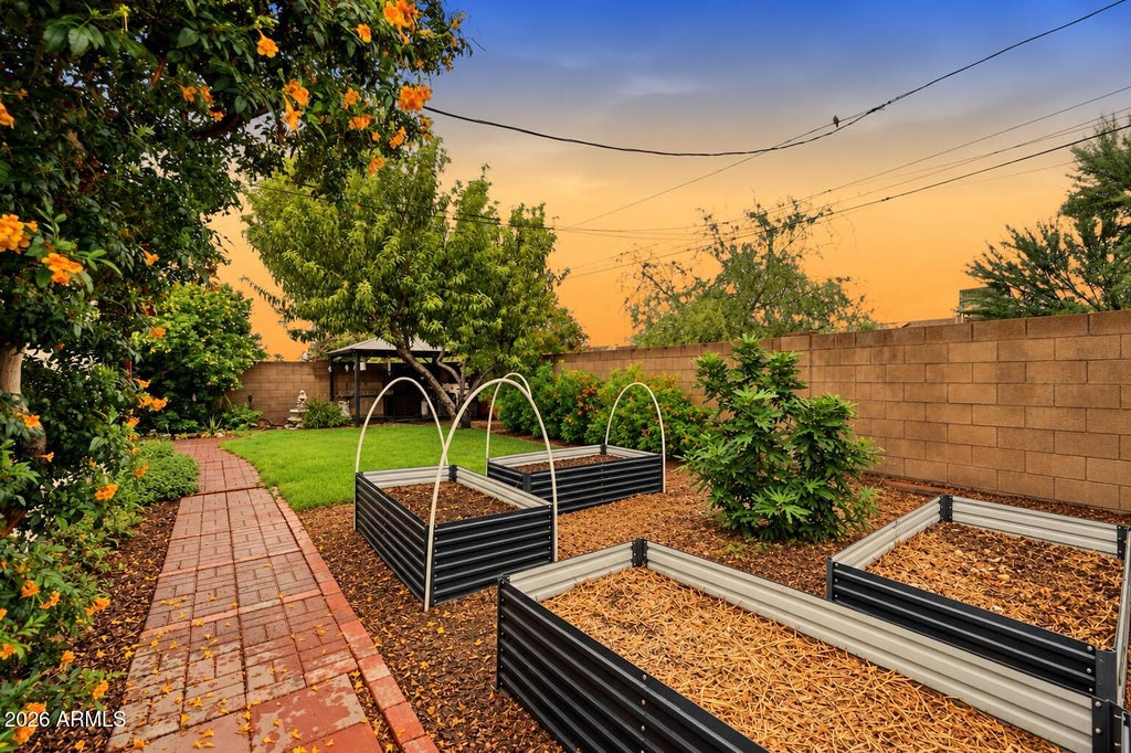 Photo of 1938 W 2nd Street, Mesa, AZ 85201 (MLS # 7094514)