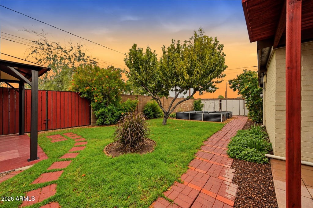 Photo of 1938 W 2nd Street, Mesa, AZ 85201 (MLS # 7094514)