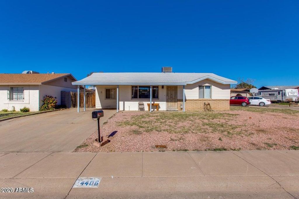 Photo of 4406 W Mission Lane, Glendale, AZ 85302 (MLS # 6974947)