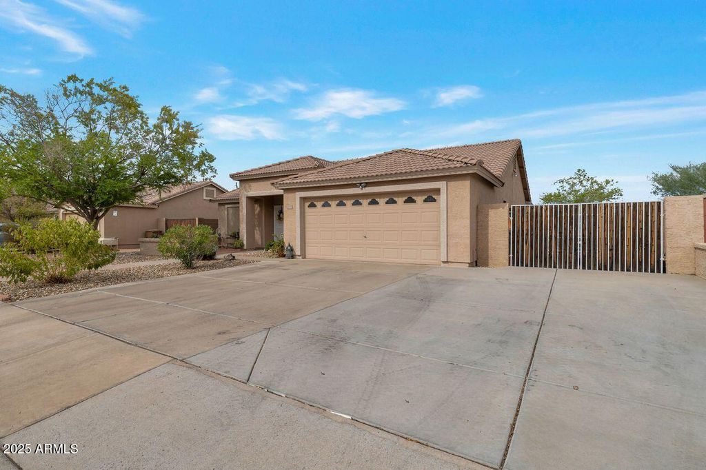Photo of 22322 N 108th Avenue, Sun City, AZ 85373 (MLS # 6914541)