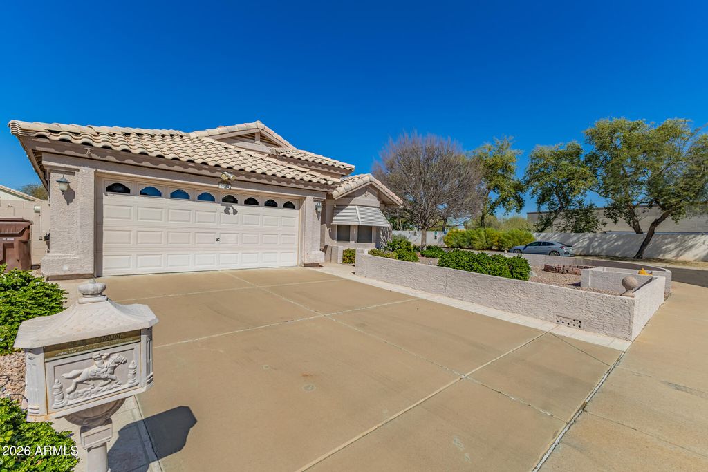 Photo of 8432 W Charter Oak Road, Peoria, AZ 85381 (MLS # 6995055)