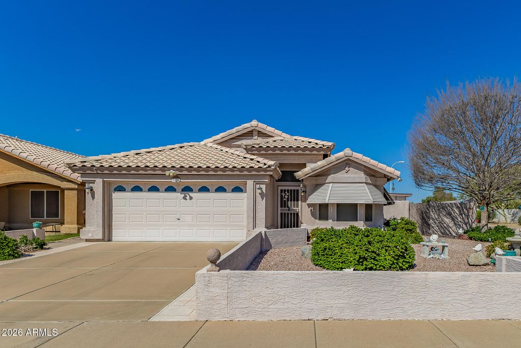 Photo of 8432 W Charter Oak Road, Peoria, AZ 85381 (MLS # 6995055)