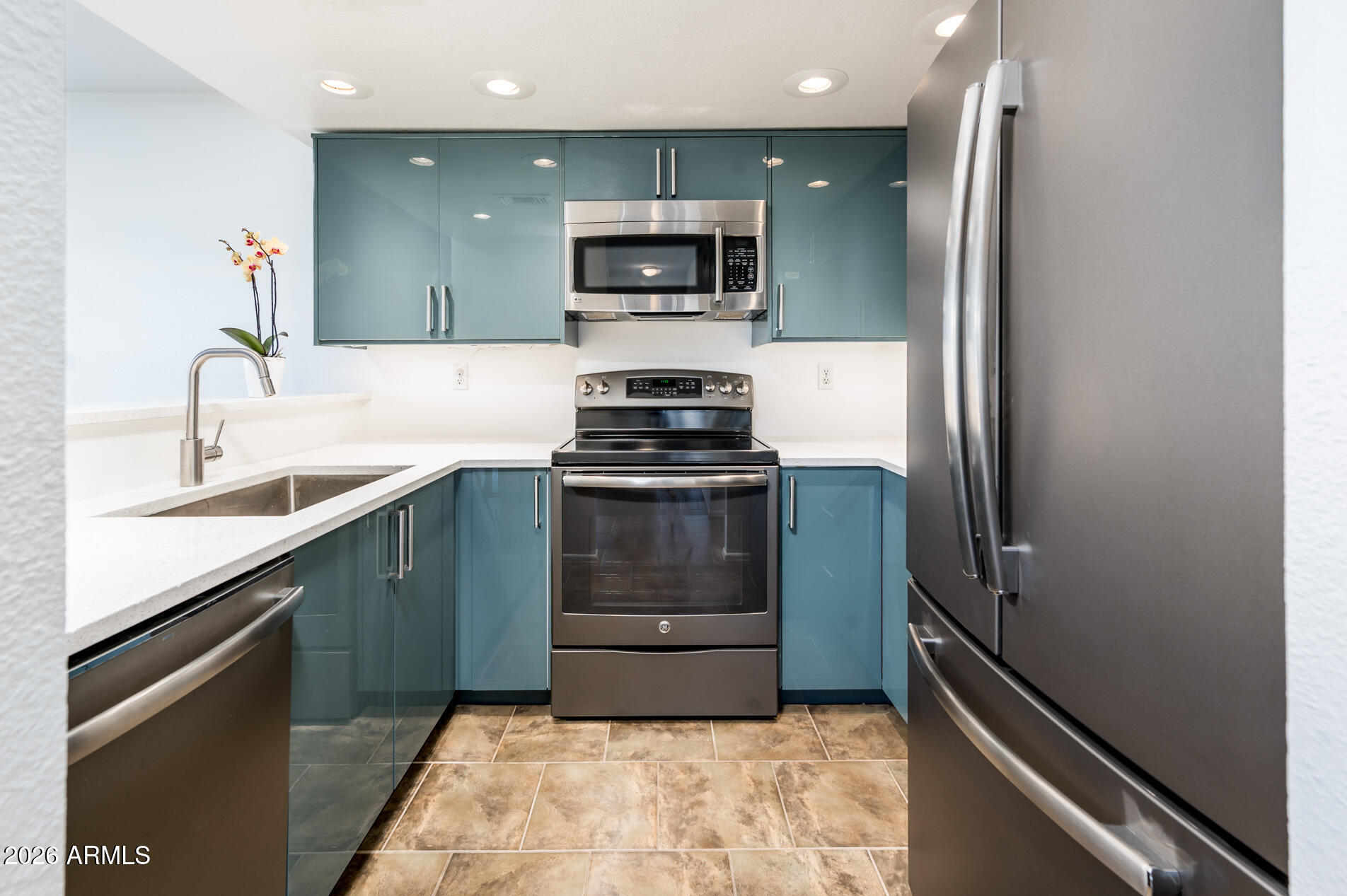 1245 W 1ST Street 204