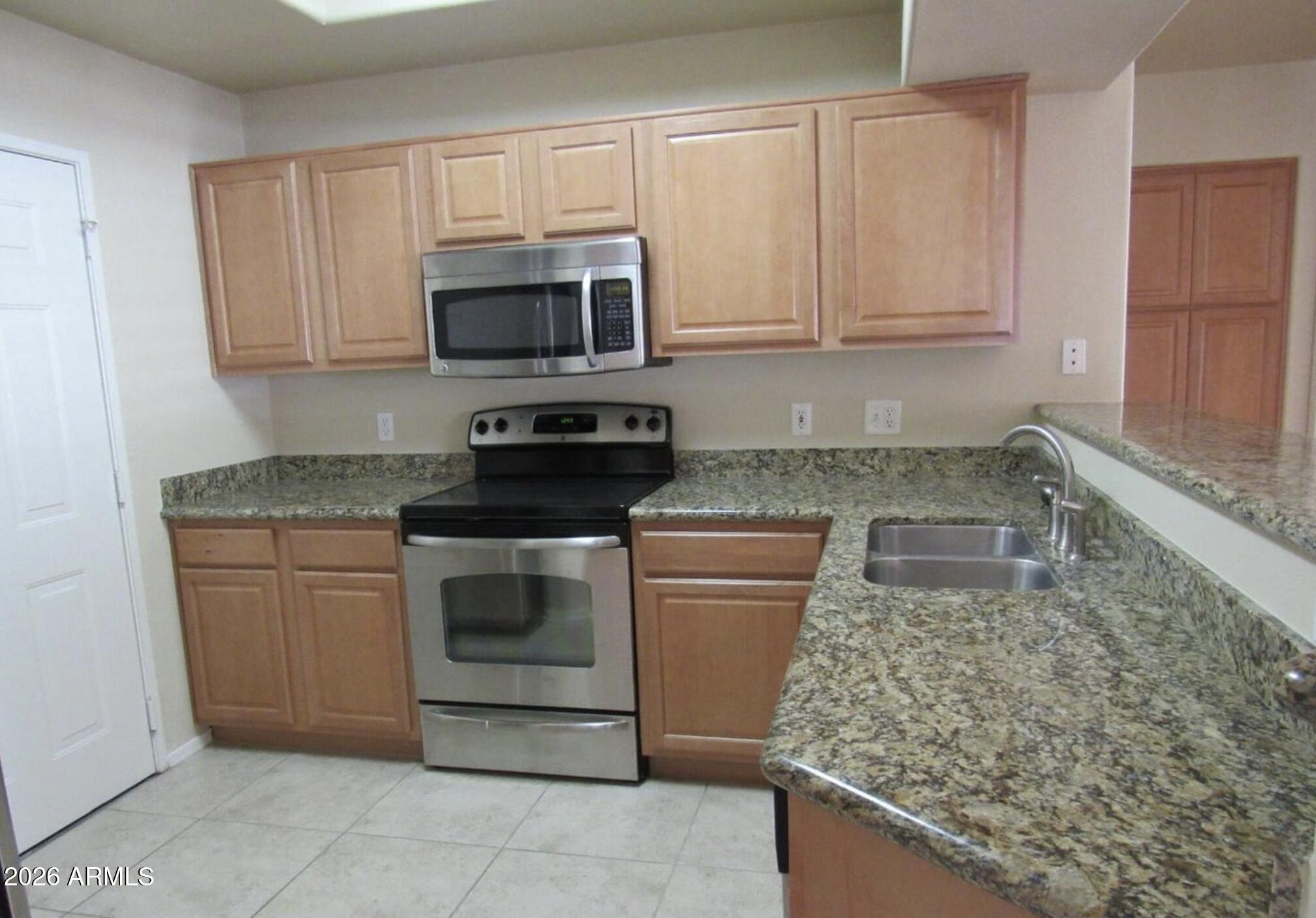 600 W Grove Parkway 1024