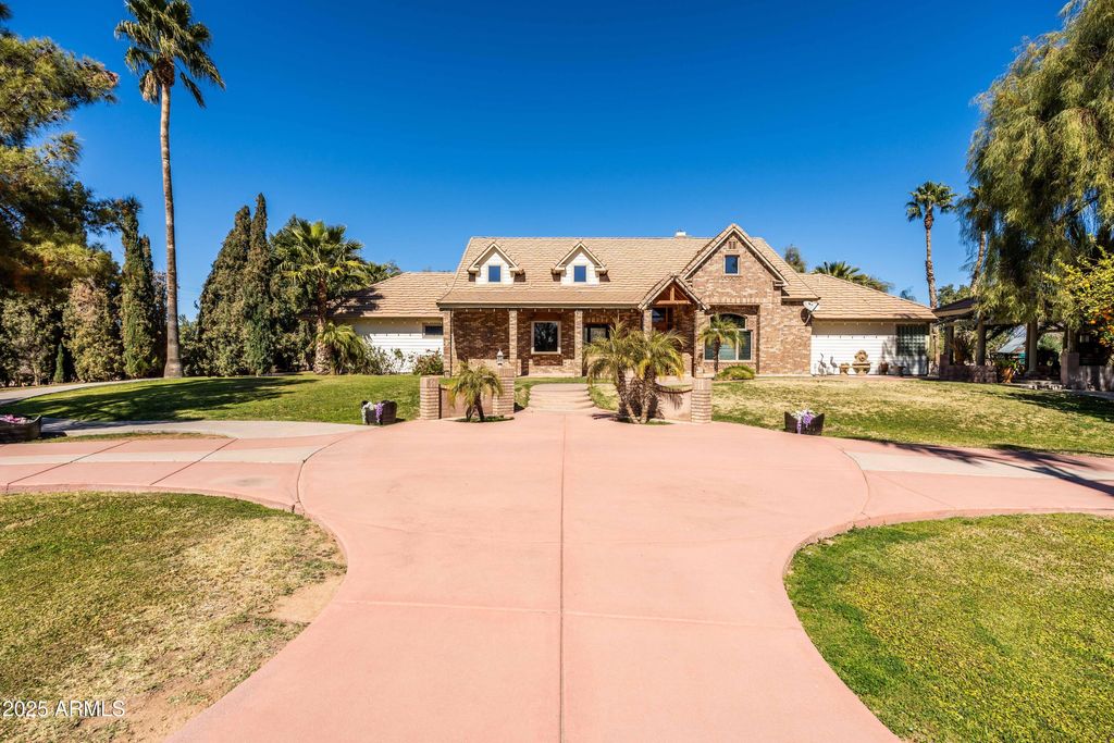 Photo of 25509 S Lime Drive, Queen Creek, AZ 85142 (MLS # 6966342)