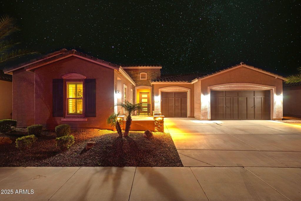 Photo of 41697 W Summer Sun Lane, Maricopa, AZ 85138 (MLS # 6954830)
