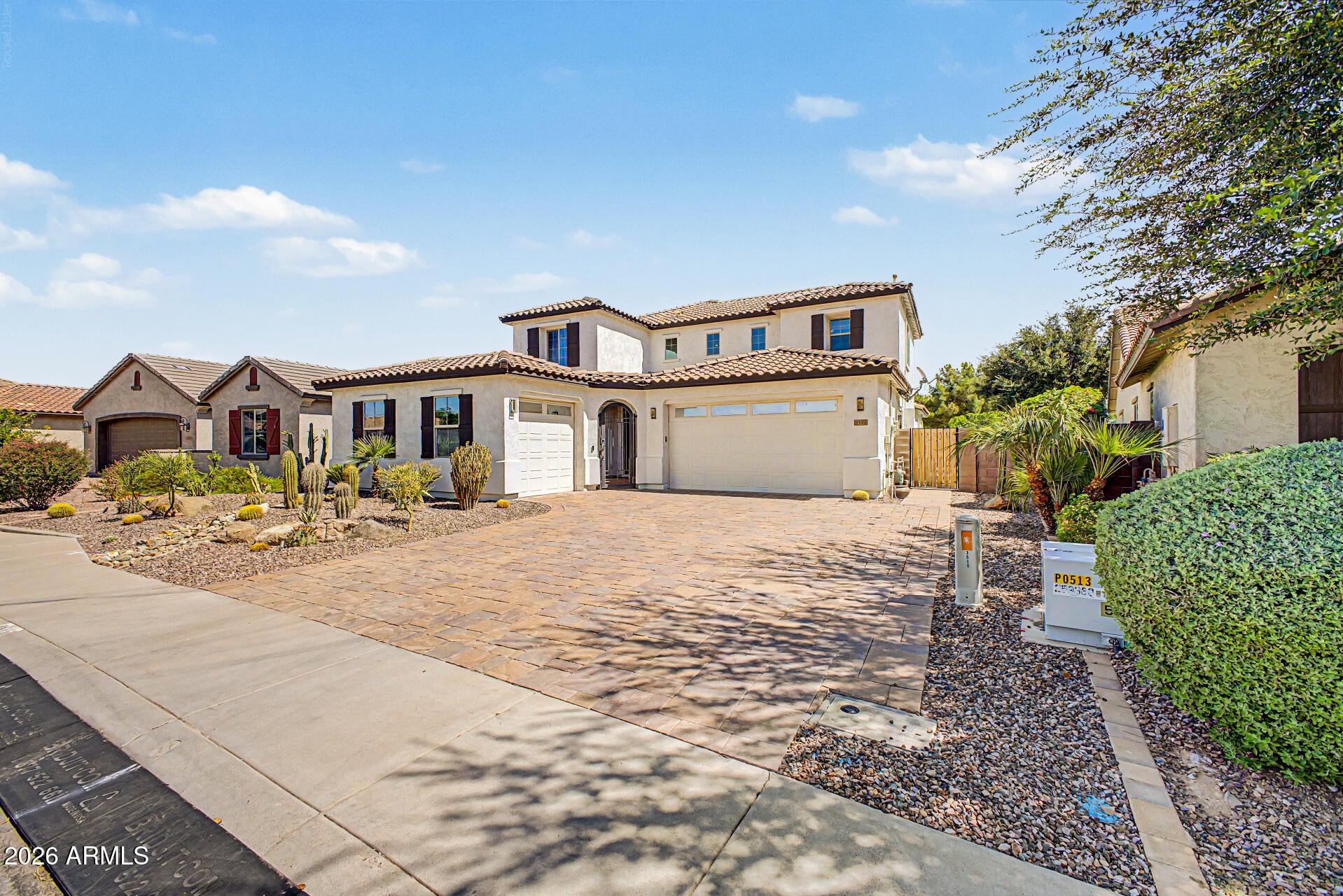 3811 S ST CLAIRE --
