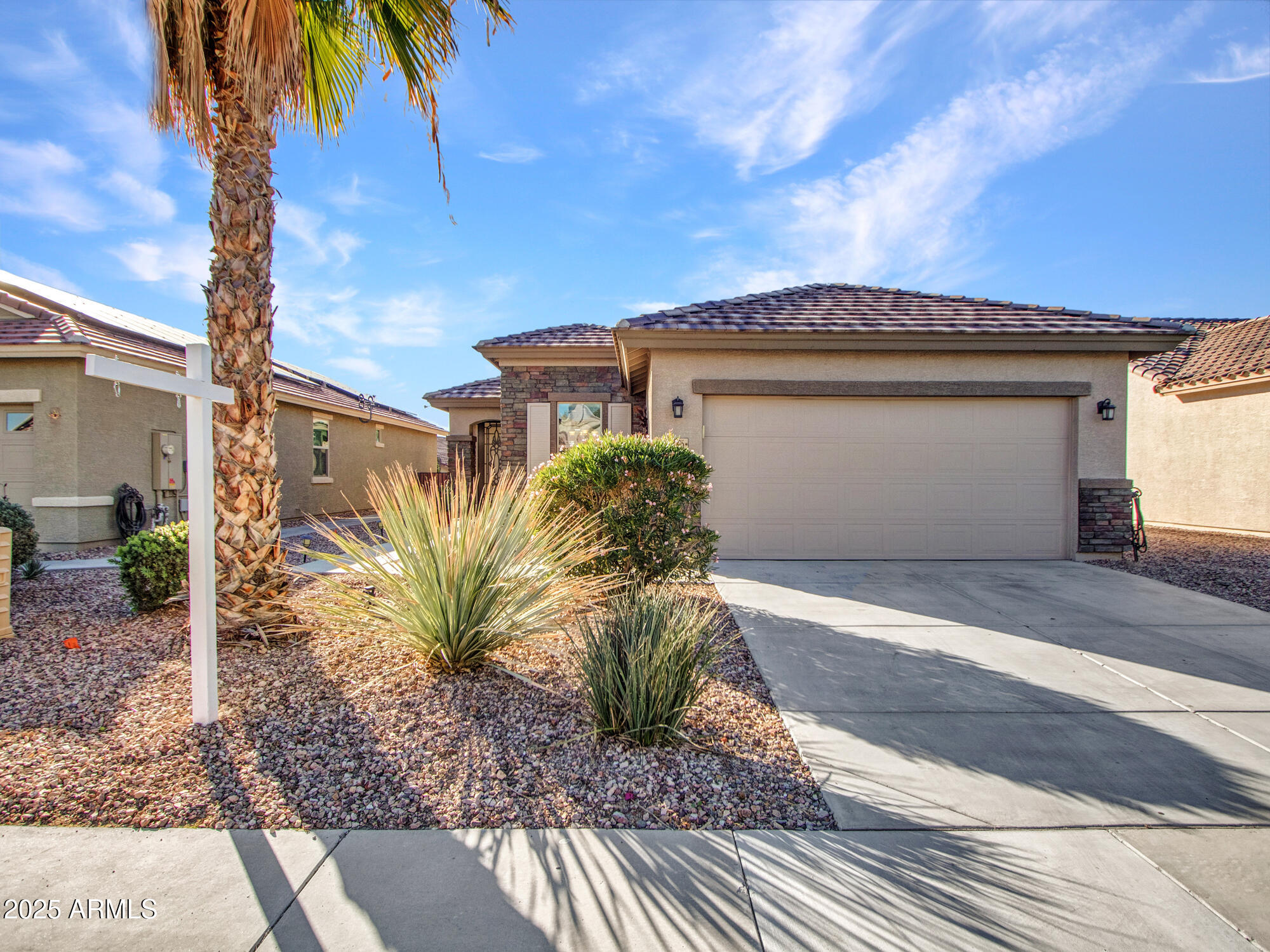 22585 W MOONLIGHT Path