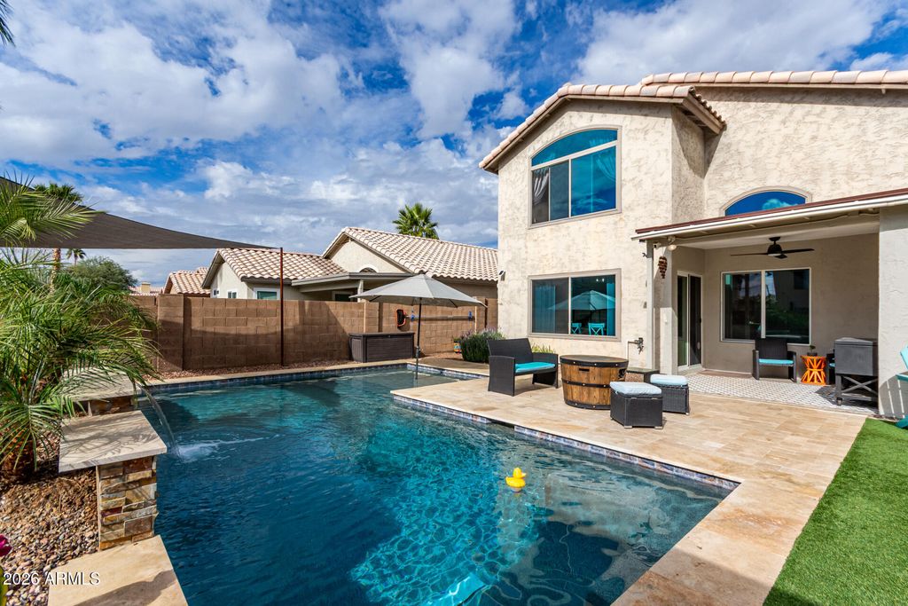 Photo of 1727 E Aspen Way, Gilbert, AZ 85234 (MLS # 6974139)