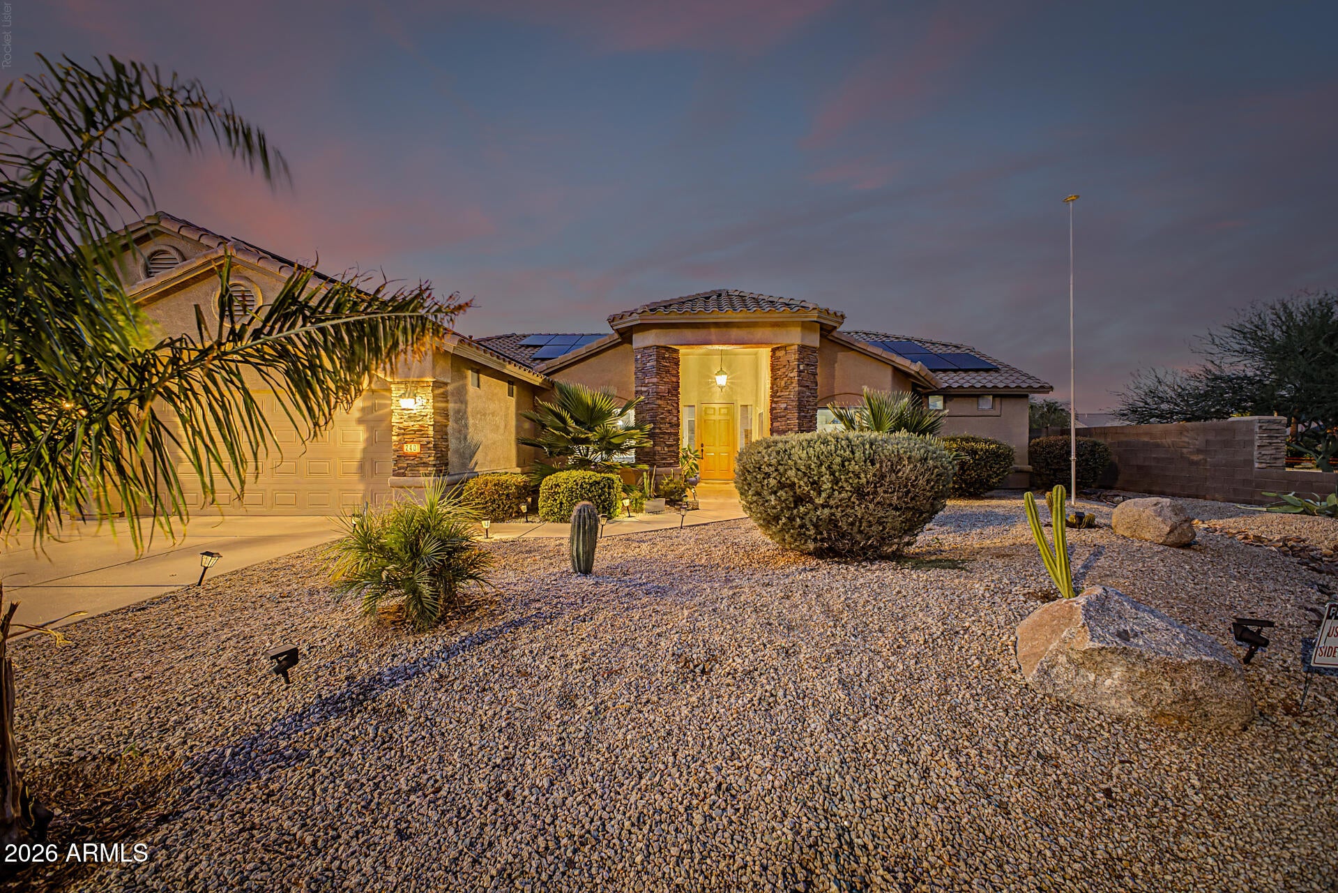 240 E PEBBLE Trail