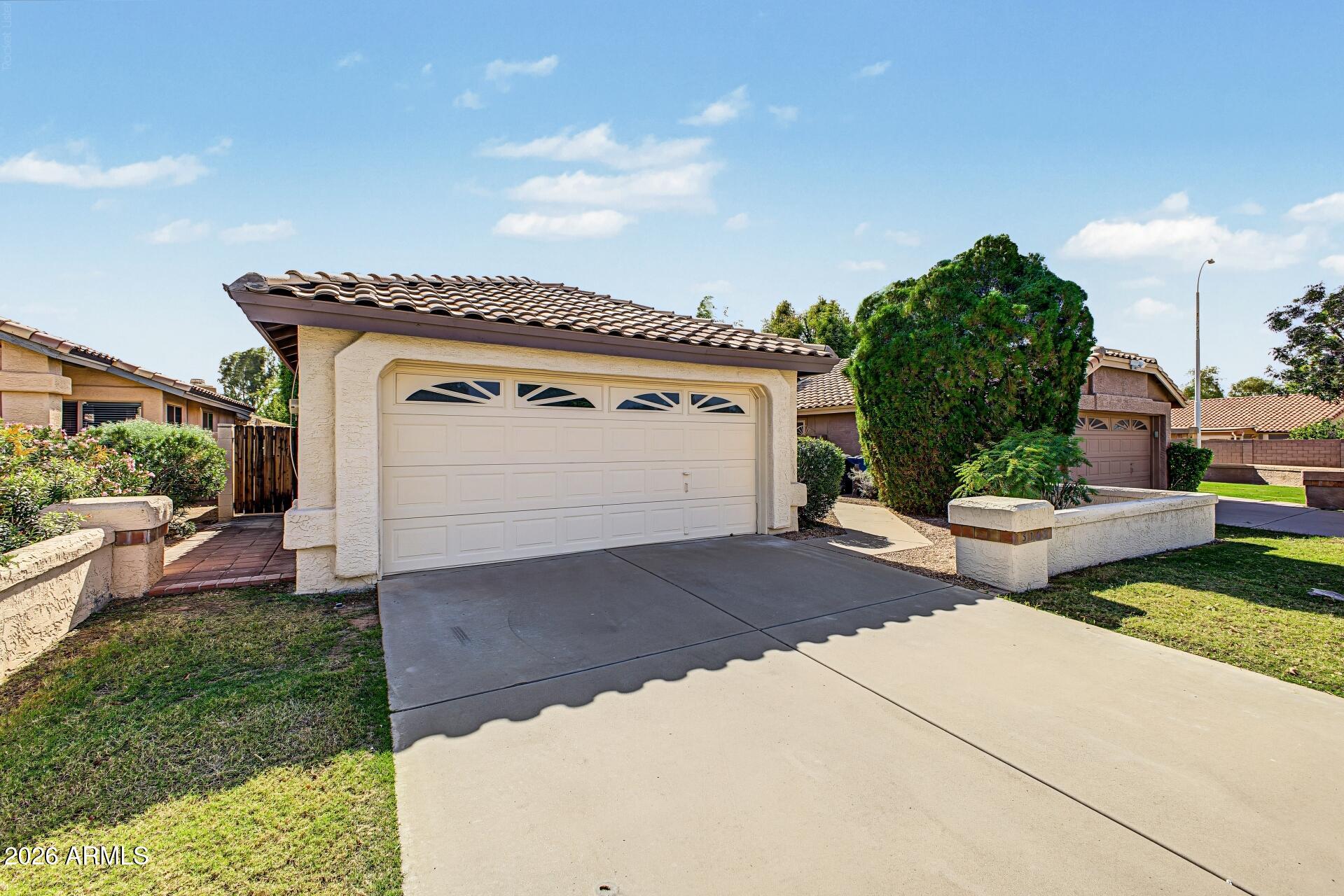 5765 W MERCURY Way