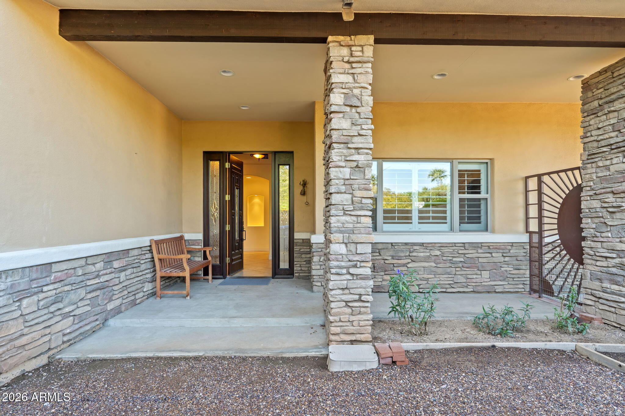1435 E RANCHO Drive