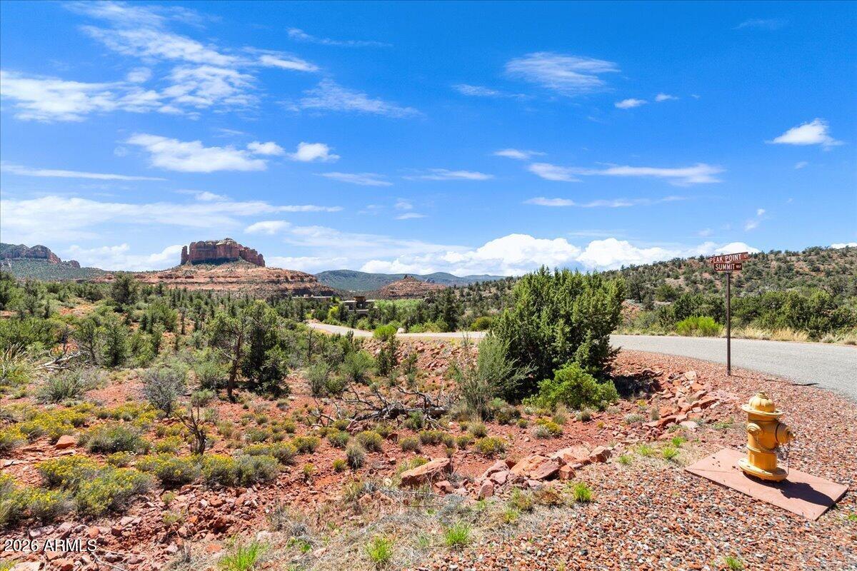 18 & 38 Peak Point Court 26 &33