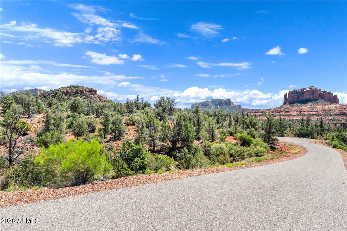 18 & 38 Peak Point Court 26 &33