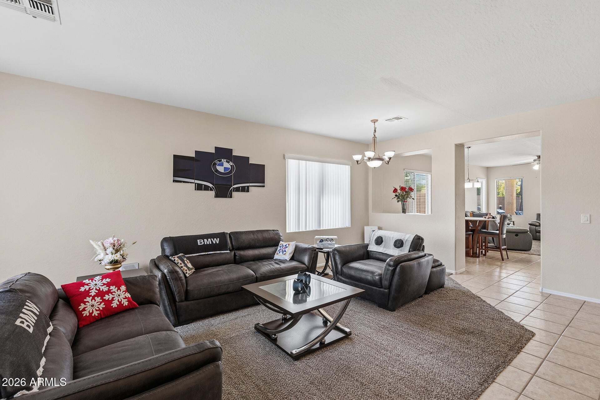 5673 W LAURIE Lane