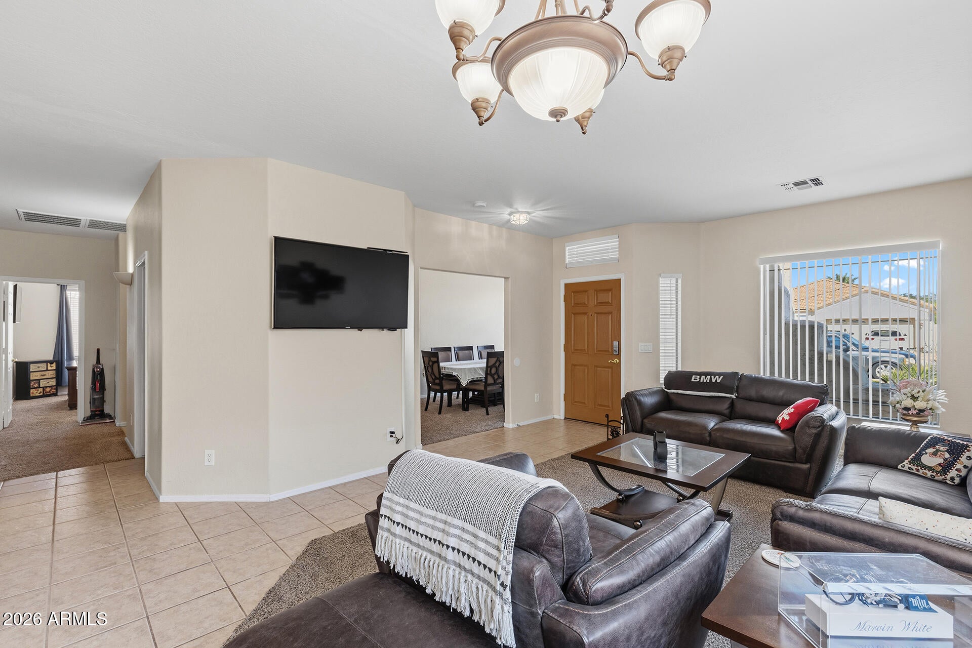 5673 W LAURIE Lane