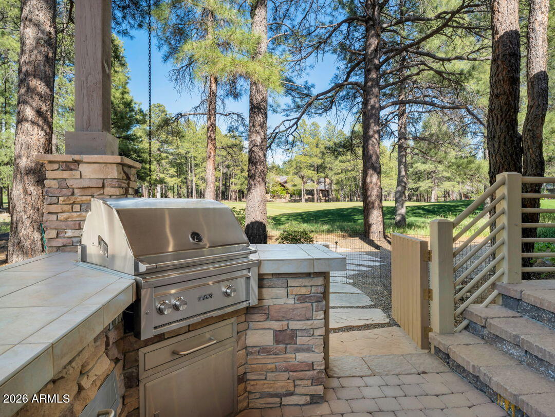 FOREST HIGHLANDS - Residential