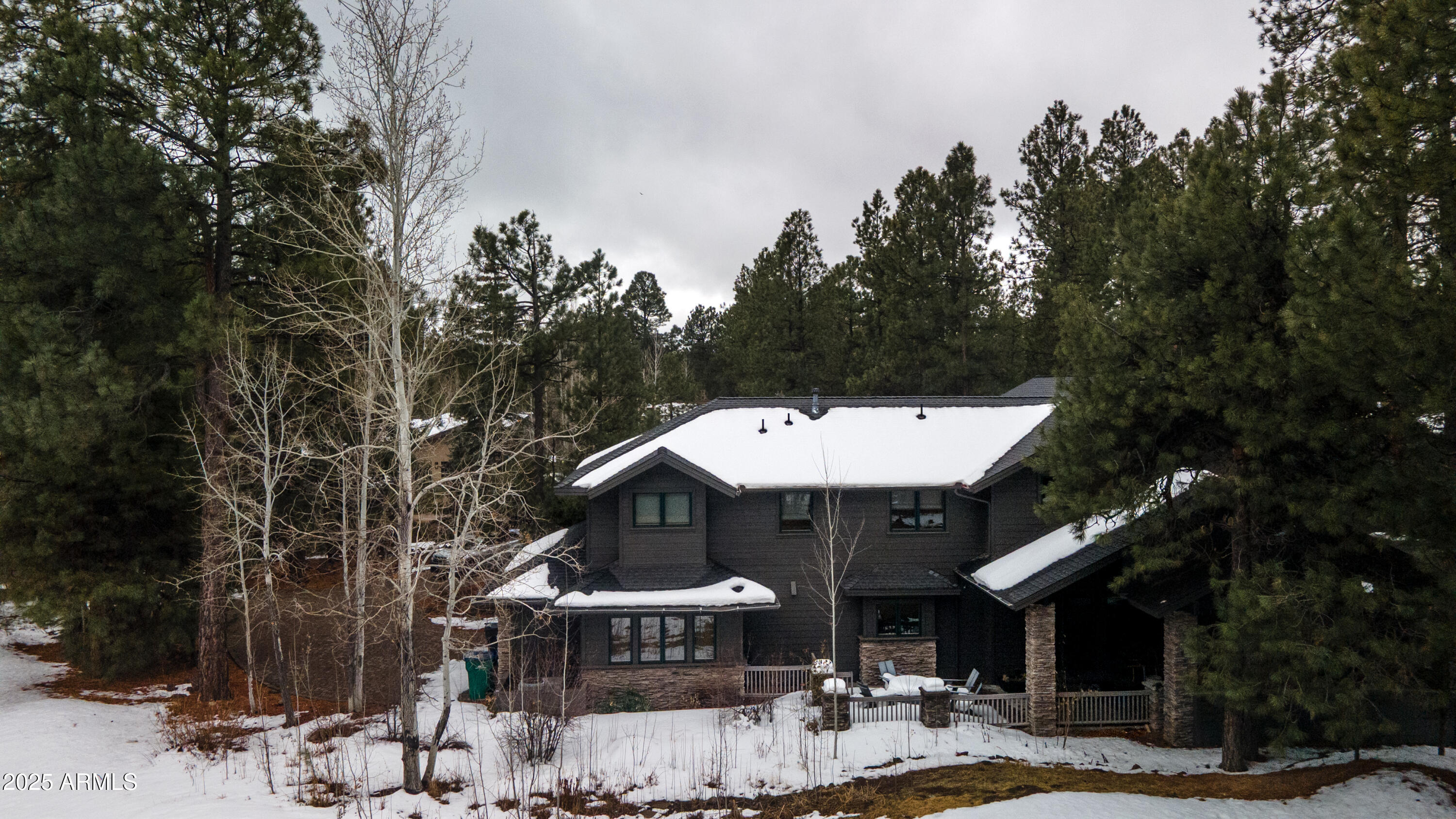 2100 AUBRY --