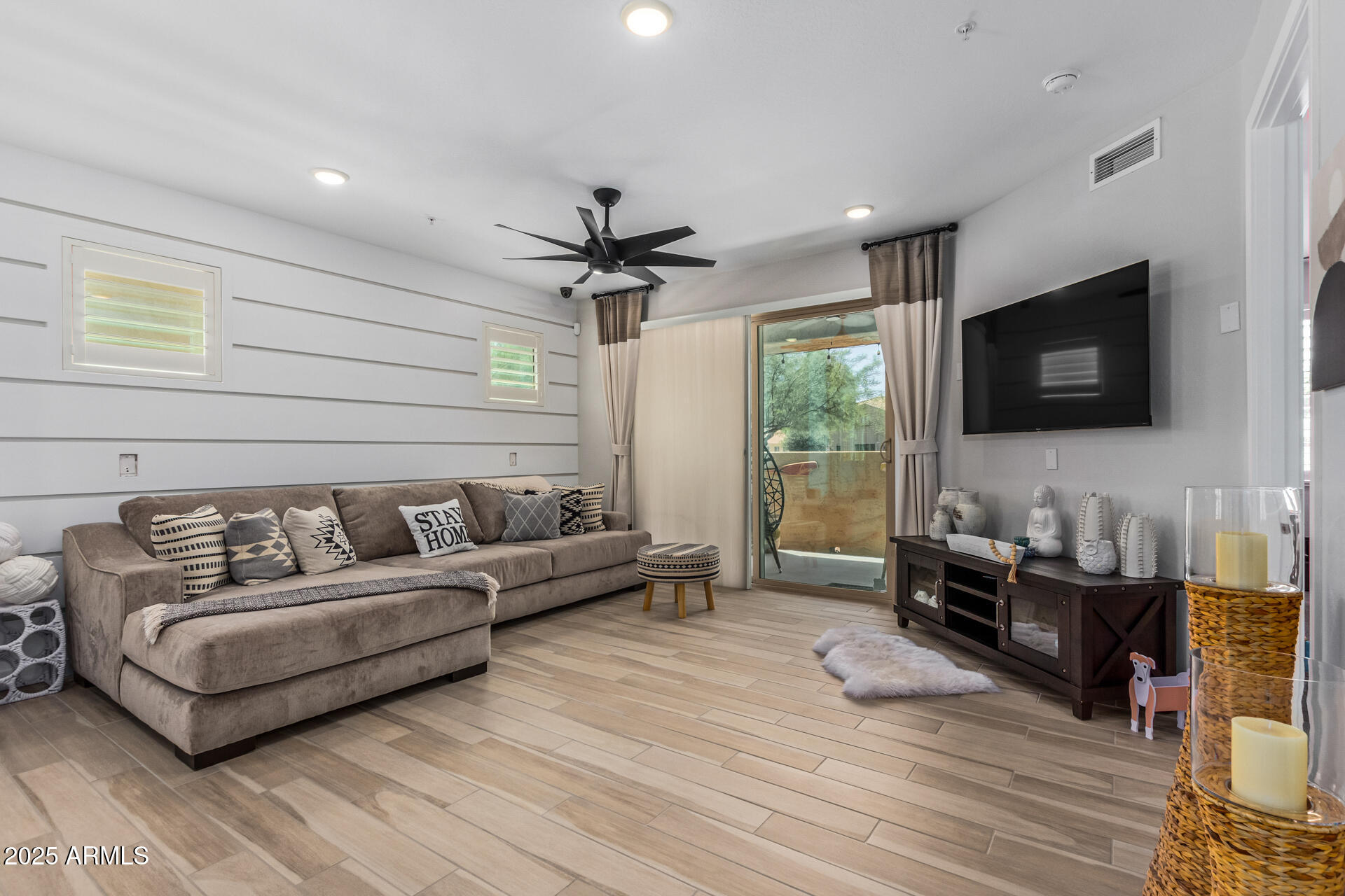 250 W QUEEN CREEK Road 145
