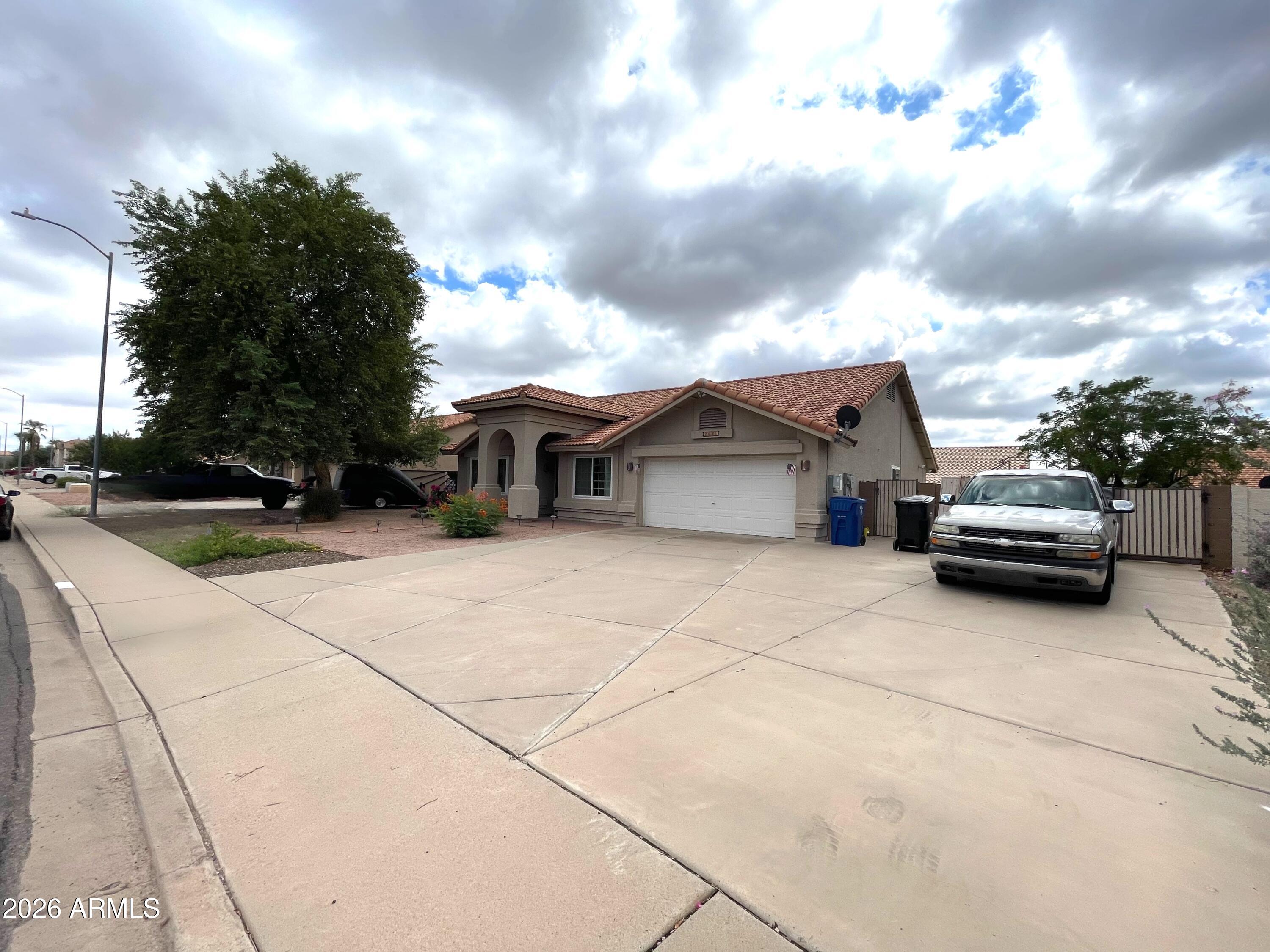 Search Homes 1 2661 E NANCE Street
