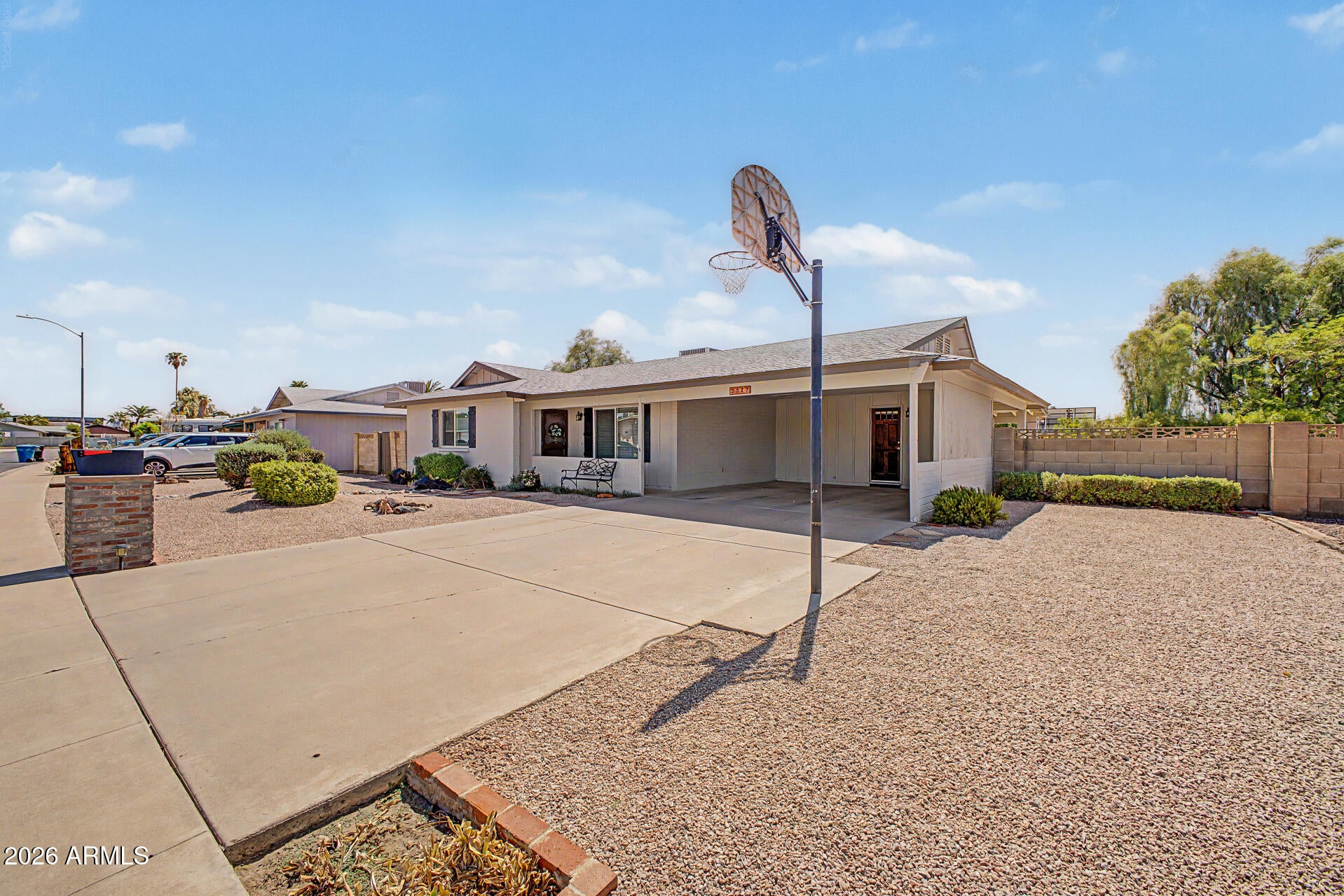 3327 W MOUNTAIN VIEW Road