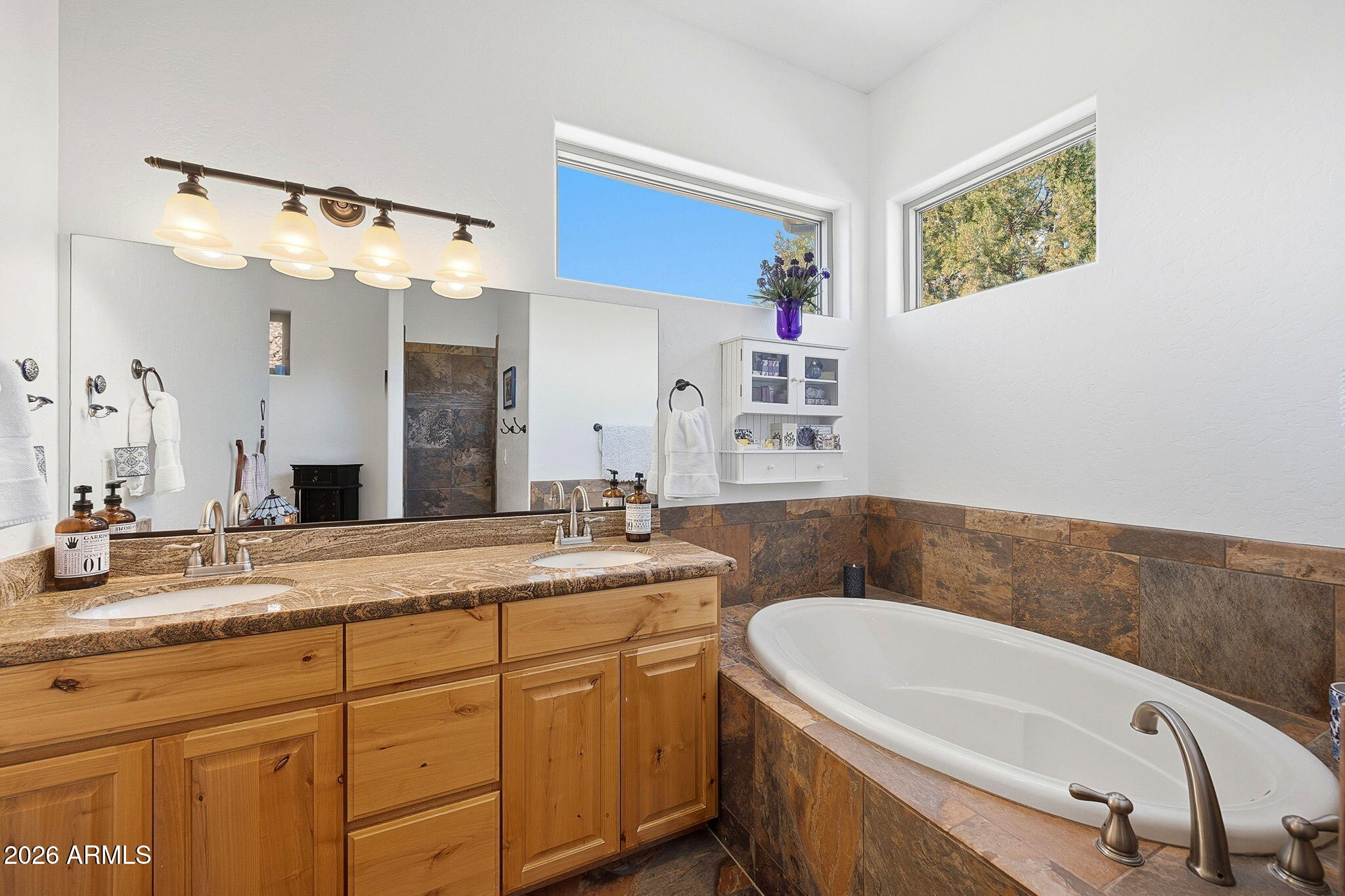 KINGSWOOD HEIGHTS UNIT 1 - Residential