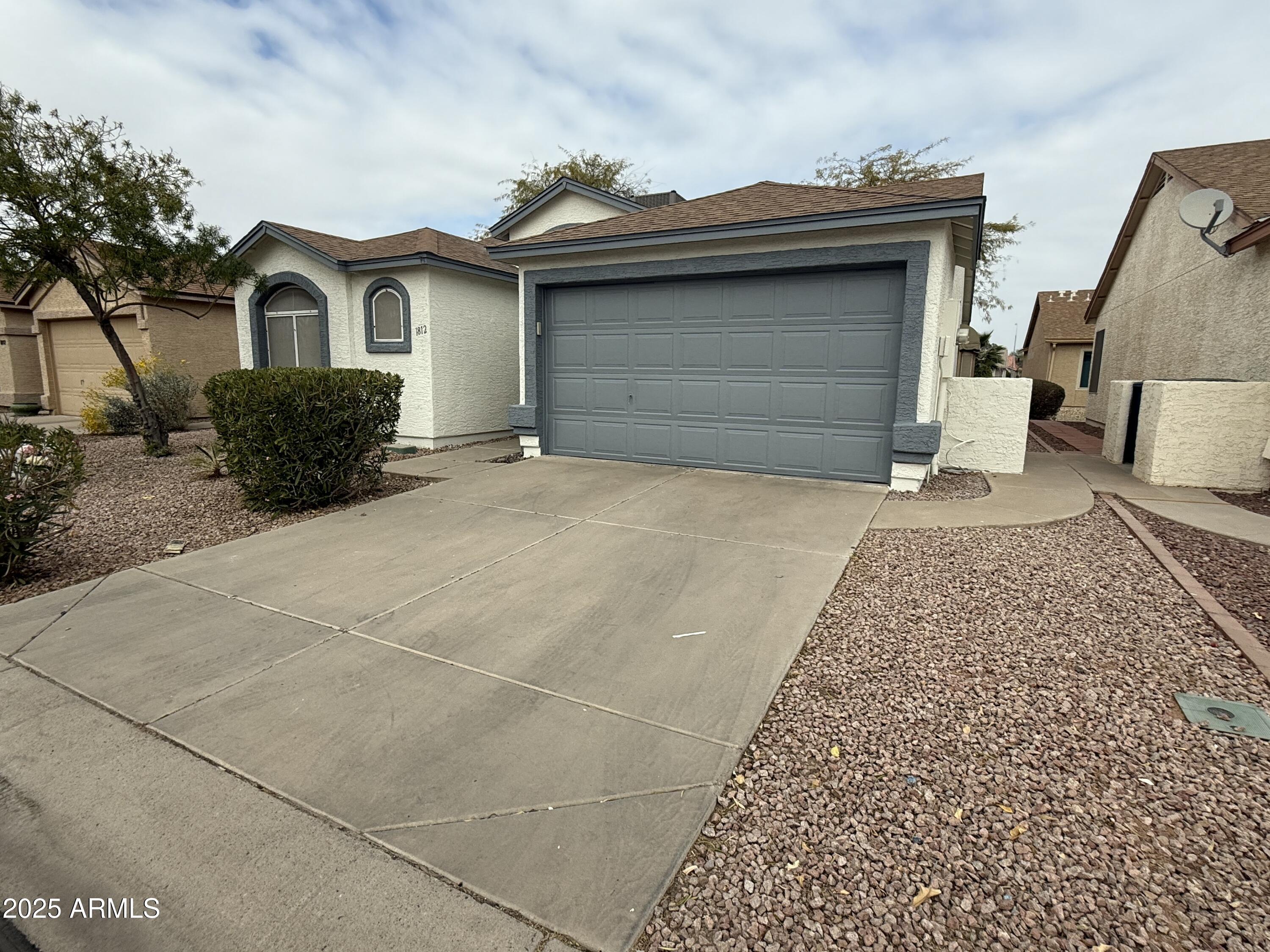 1812 E PEACH TREE Drive