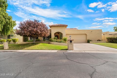 Photo of 5711 N 73rd Place, Scottsdale, AZ 85250 (MLS # 6939441)