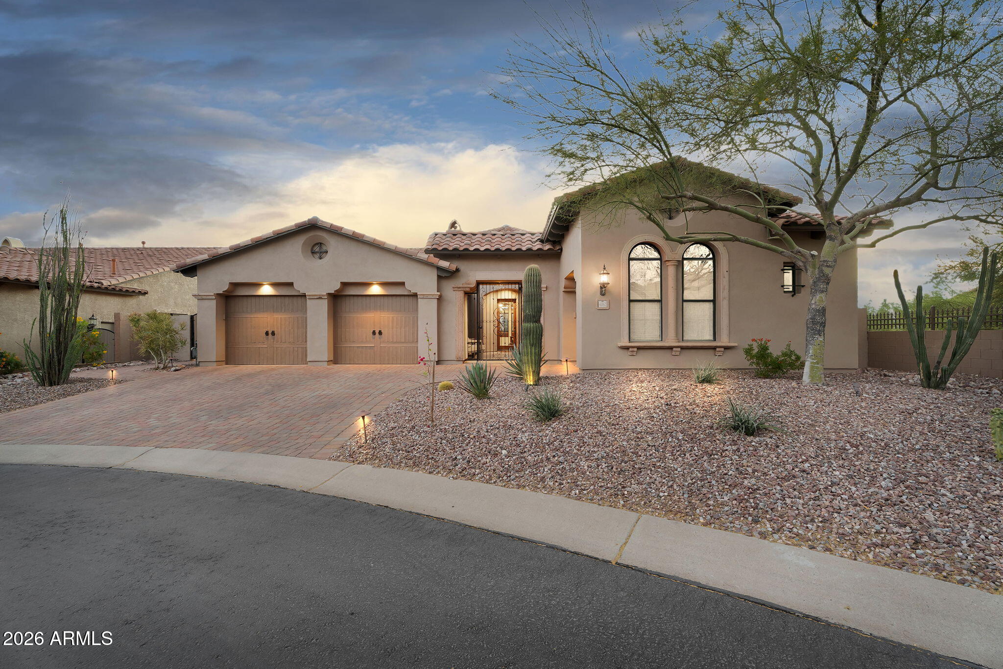 4062 N GOLDCLIFF Circle