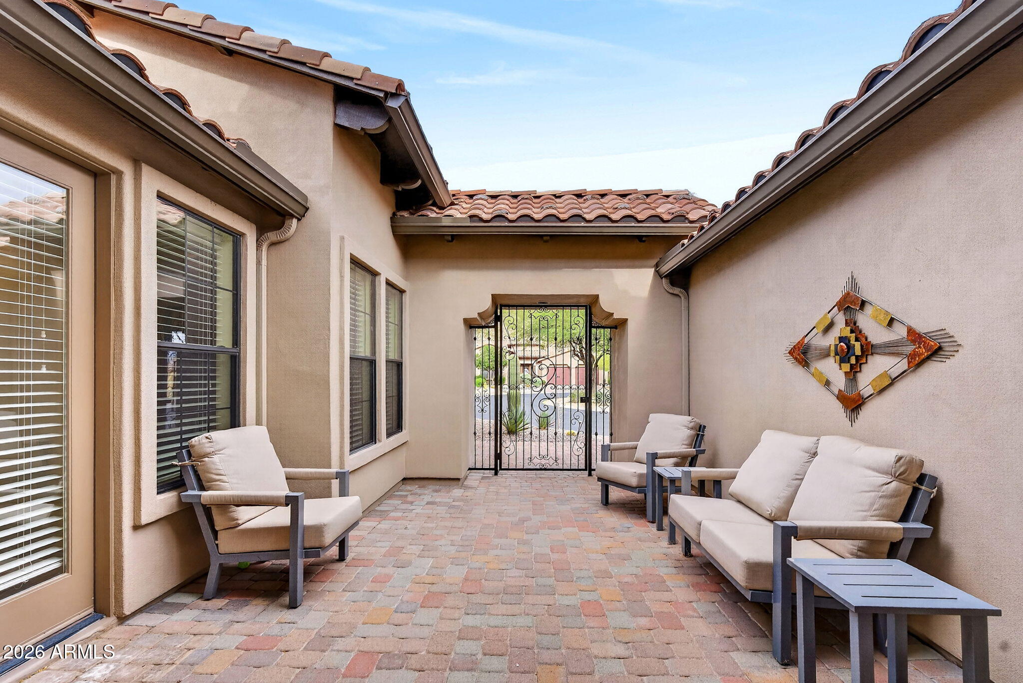 4062 N GOLDCLIFF Circle