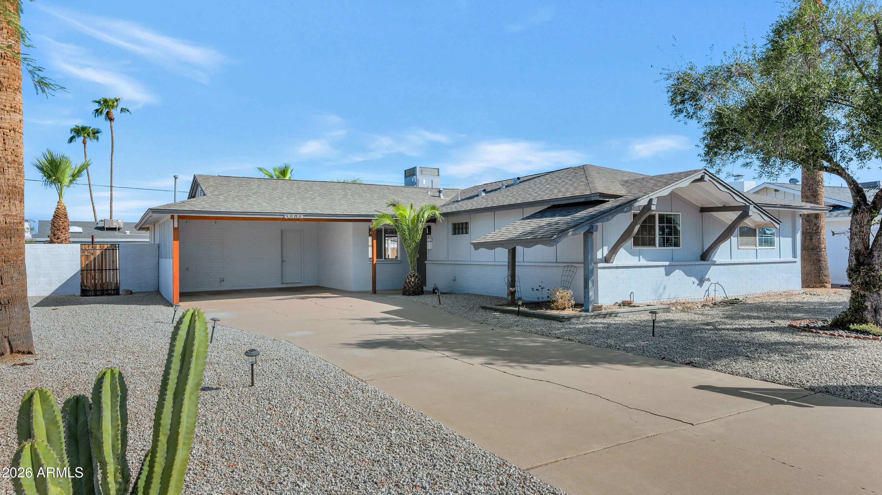 3904 E SAHUARO Drive