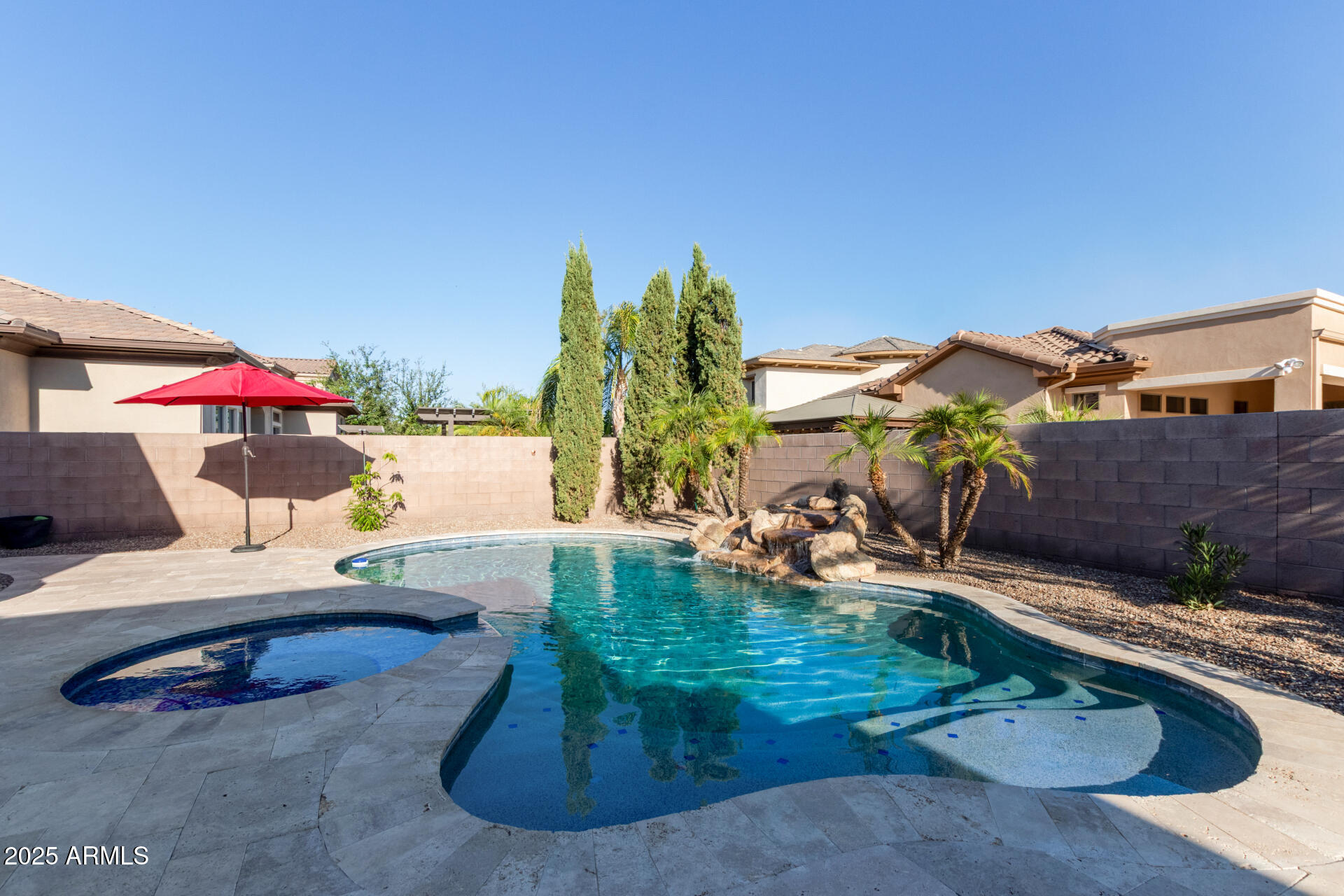 291 W YELLOWSTONE Way