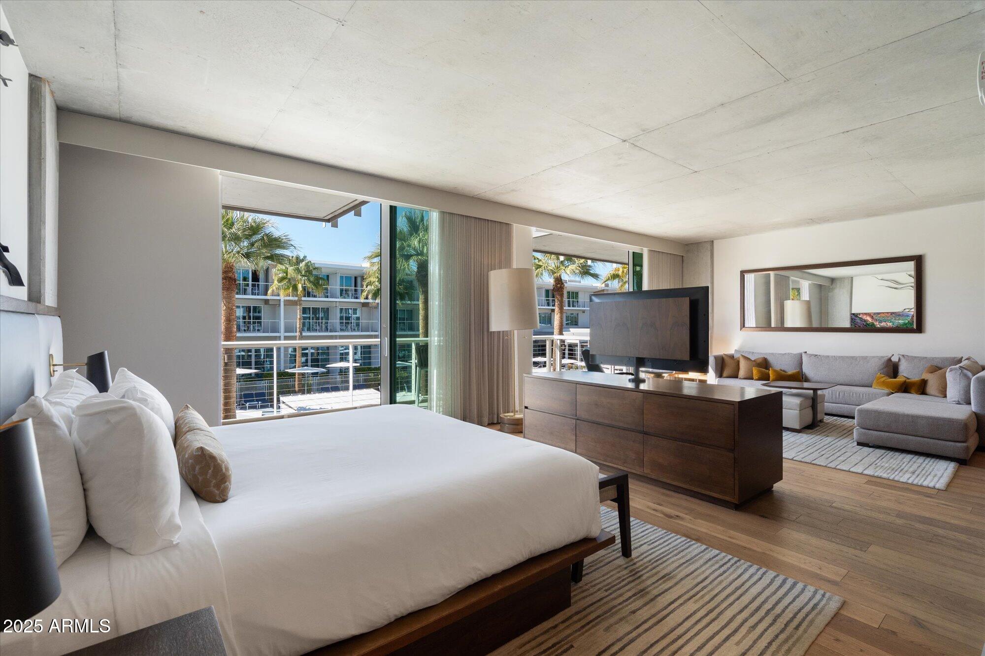 MOUNTAIN SHADOWS RESORT - CONDOMINIUM HOTEL - Residential