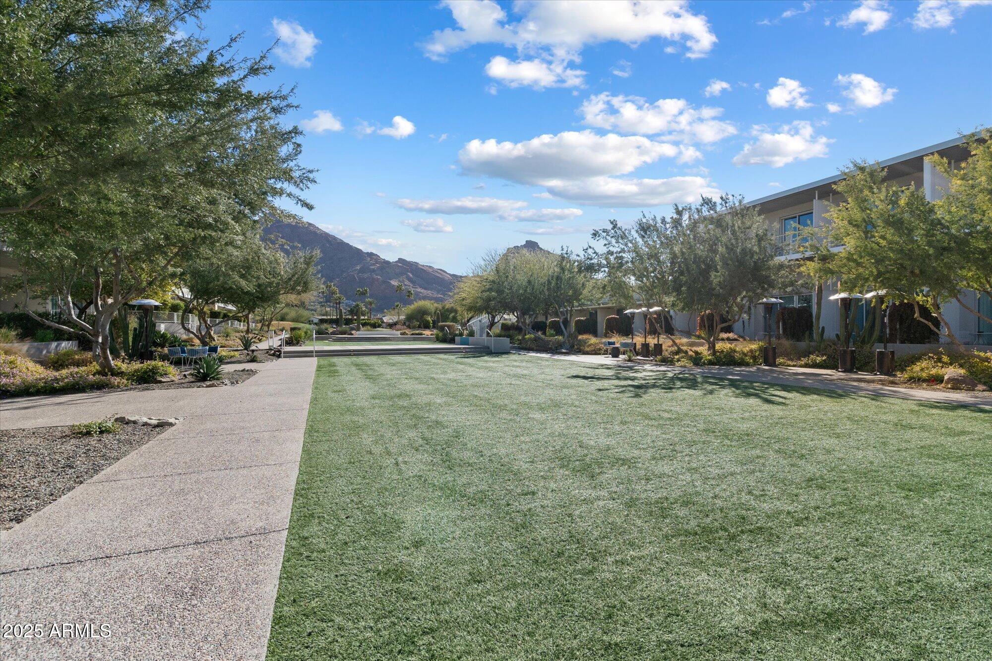 MOUNTAIN SHADOWS RESORT - CONDOMINIUM HOTEL - Residential