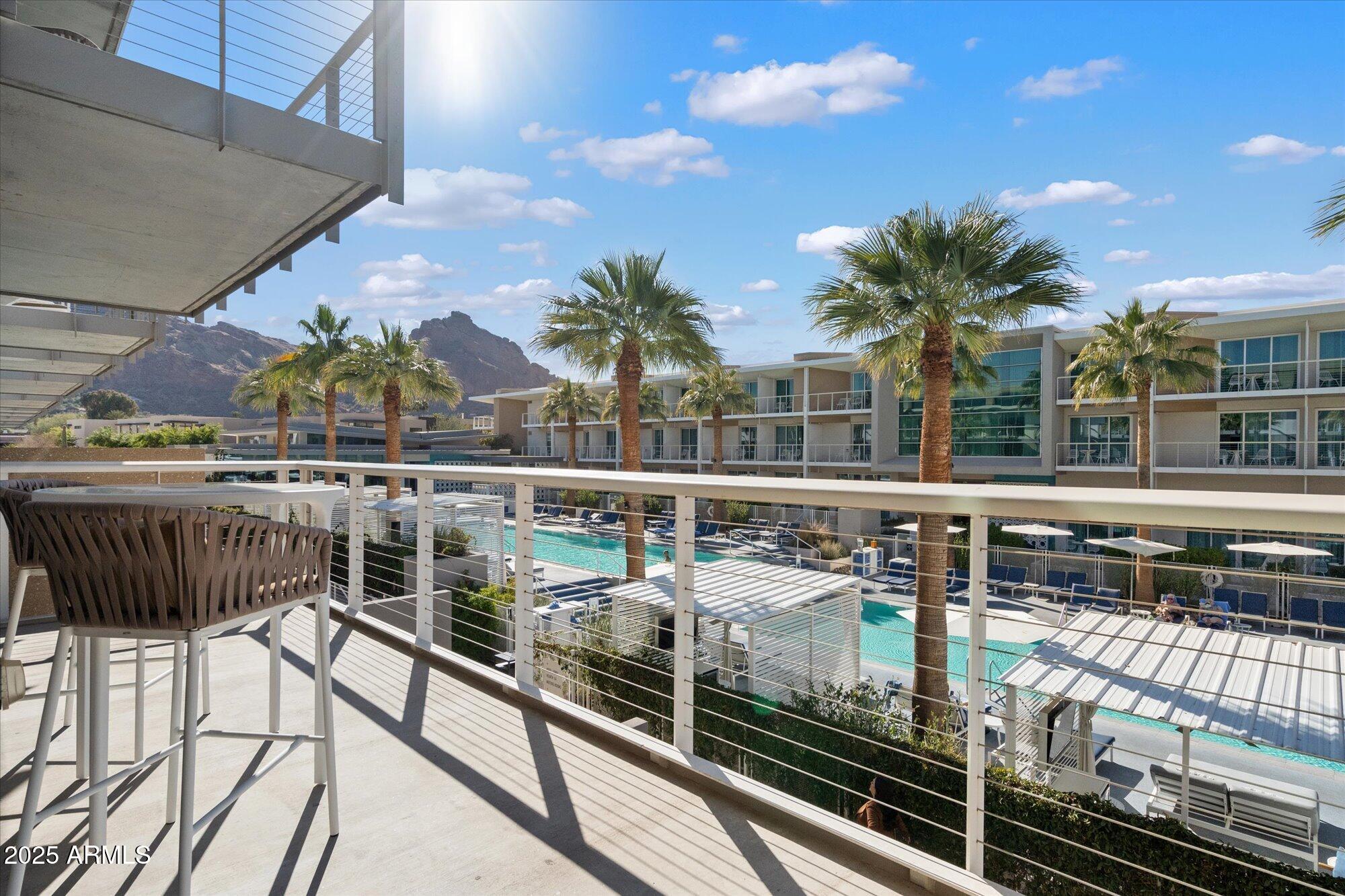 MOUNTAIN SHADOWS RESORT - CONDOMINIUM HOTEL - Residential