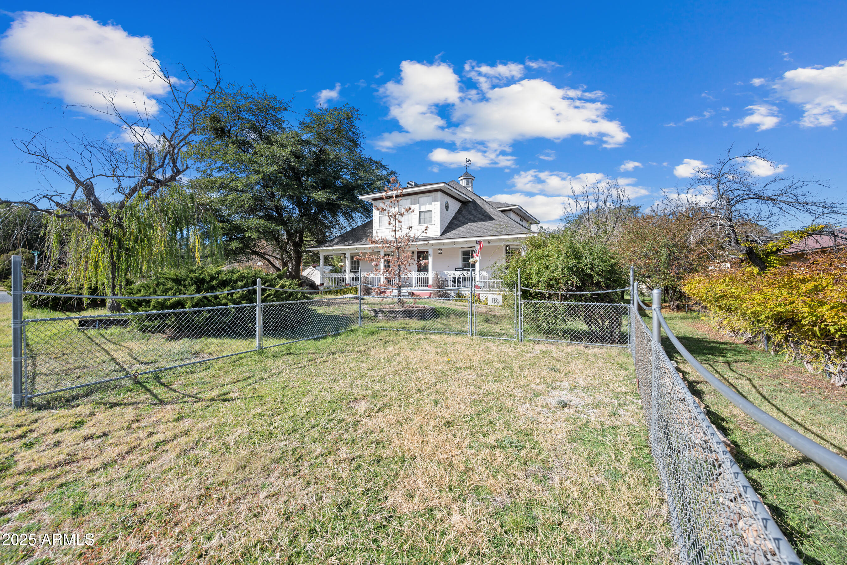 17288 W FOOTHILL Road