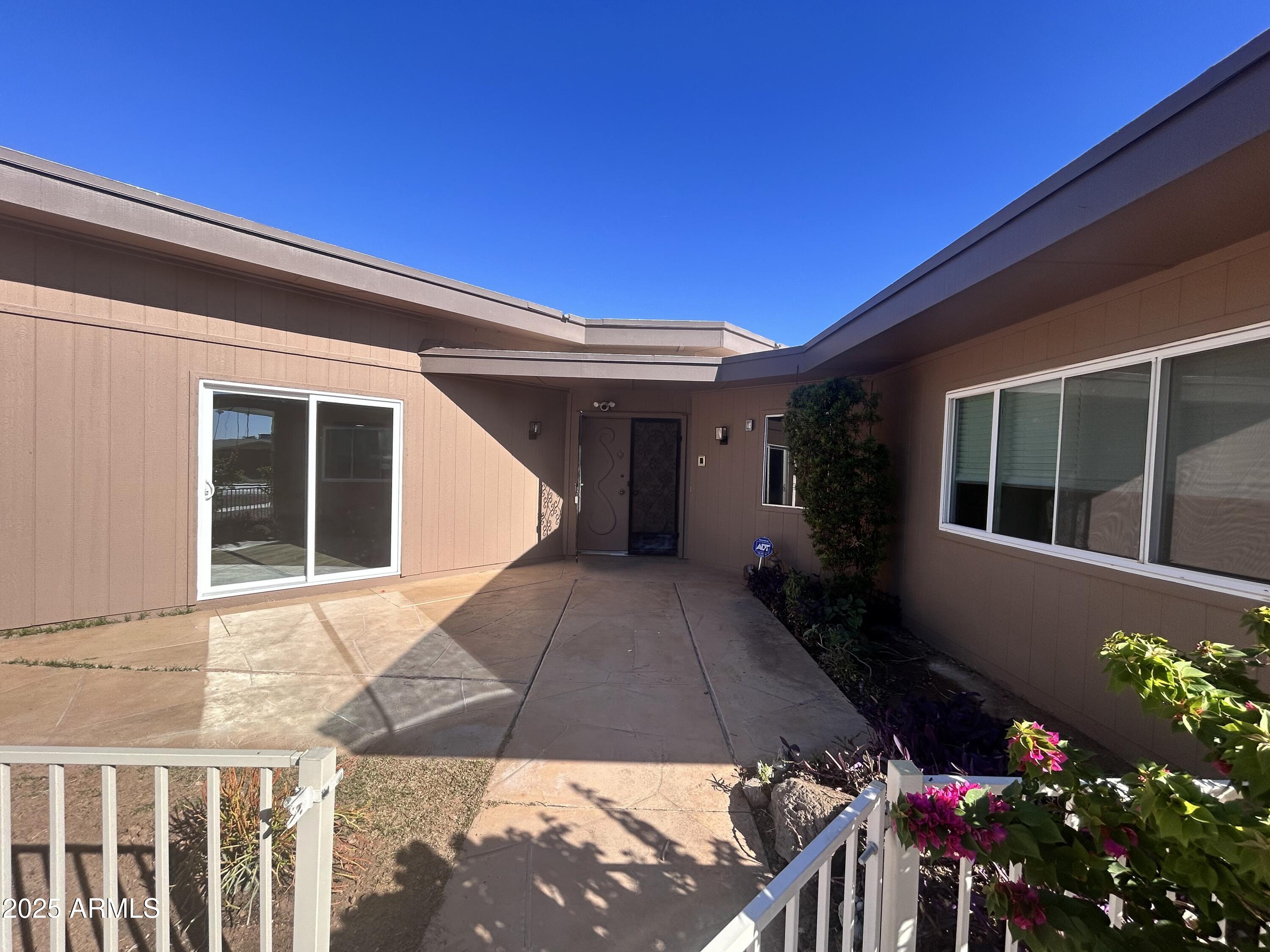 10838 W THUNDERBIRD Boulevard