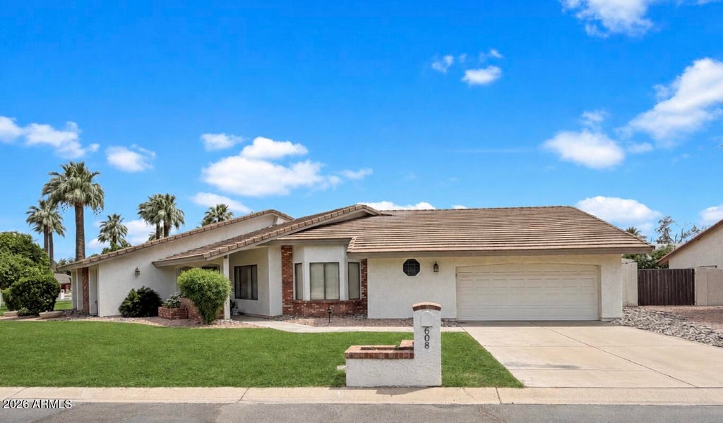 Photo of 608 N Litchfield Road, Litchfield Park, AZ 85340 (MLS # 7033893)