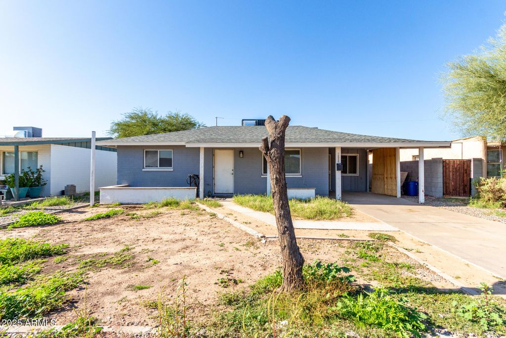 Photo of 106 N 7th Street, Avondale, AZ 85323 (MLS # 6954757)