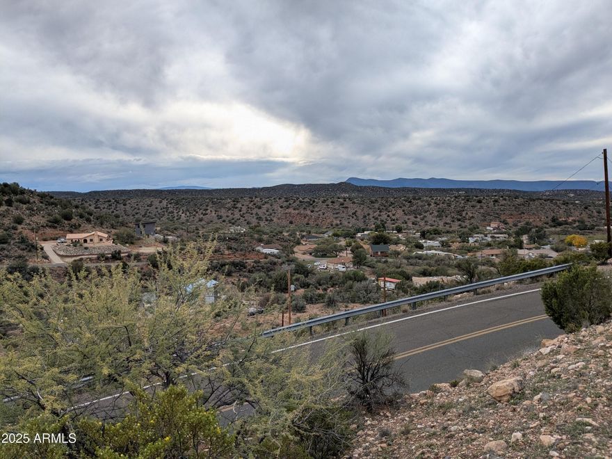 Exclusive 3 contiguous lots with panoramic views of the Verde Valley.  This listing includes lots 405-06-371, 405-06-372 and 405-06-373. Potential building envelope with access.  Great opportunity for a custom home with elevated and unobstructed views.