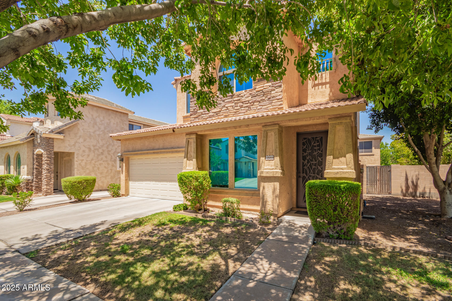 1844 E DUNBAR Drive
